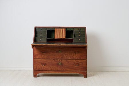 Country house secretary chest from the early 1800s. Made by hand in northern Sweden around 1840 with two large and functional drawers.