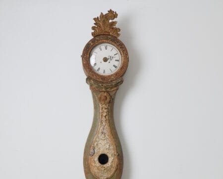 Unusual long case clock from the late 1700s. The model of this country clock is typical for Jämtland, a province in northern Sweden