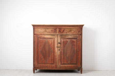 Northern Swedish gustavian sideboard from the late 18th century, around 1790 to 1800. The sideboard has the original paint with genuine distress