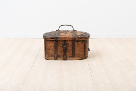 Travel Box in Pine in Untouched Original Condition