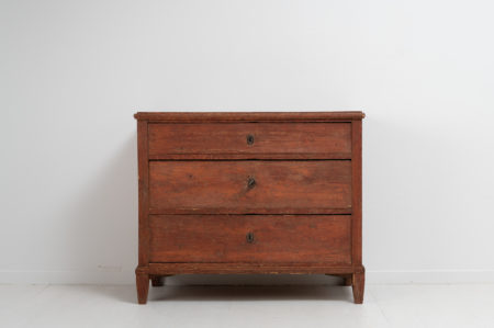 Genuine classic gustavian bureau in a straight model with 3 drawers and tapered legs or feet. Made from pine during the late 1700s in Sweden