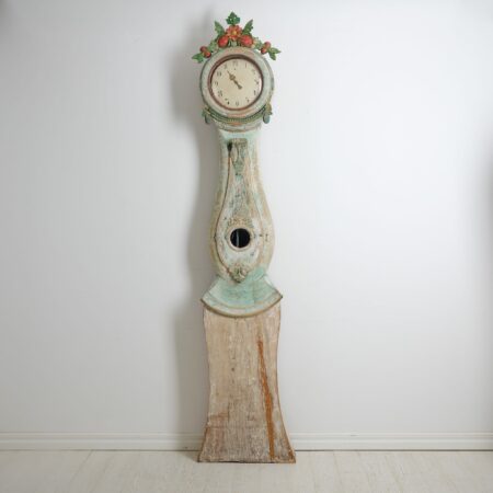 Antique long case clock from northern Sweden. The clock has its origin in northern Sweden in the county Jämtland