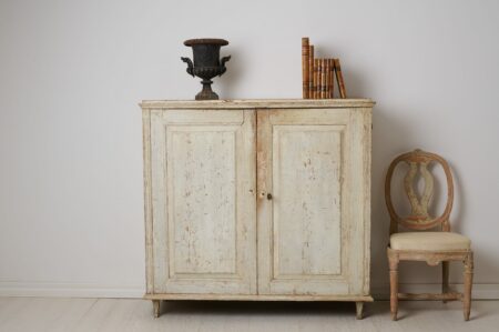Genuine Swedish gustavian sideboard from the gustavian period around 1810. Made by hand with a unique frame in solid pine.