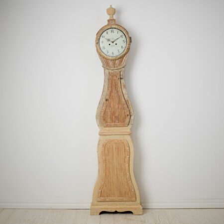 Antique long case clock from Alfta, Hälsingland in Sweden from around 1810. Made by hand in the transition period between rococo and neoclassic