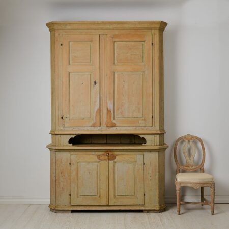 Rare large Swedish cabinet, folk art in gustavian style. The cabinet is made by hand in solid pine in northern Sweden around 1810 to 1820.