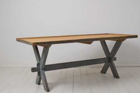 Antique dining or work table from northern Sweden. The table is a genuine Swedish country house furniture from the 1840s to 1850s